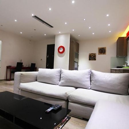 Olvias Apartment Atene Esterno foto
