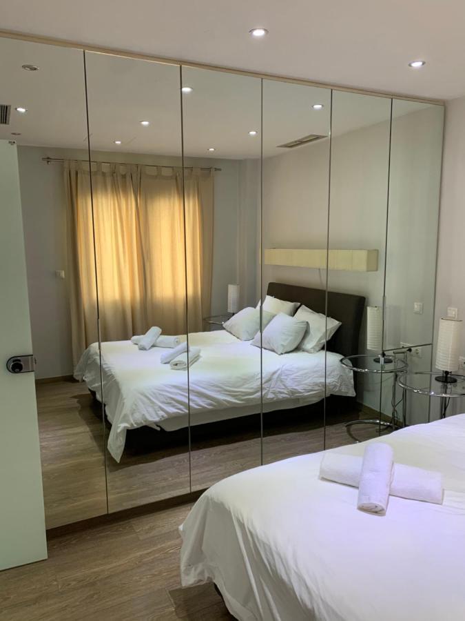 Olvias Apartment Atene Esterno foto
